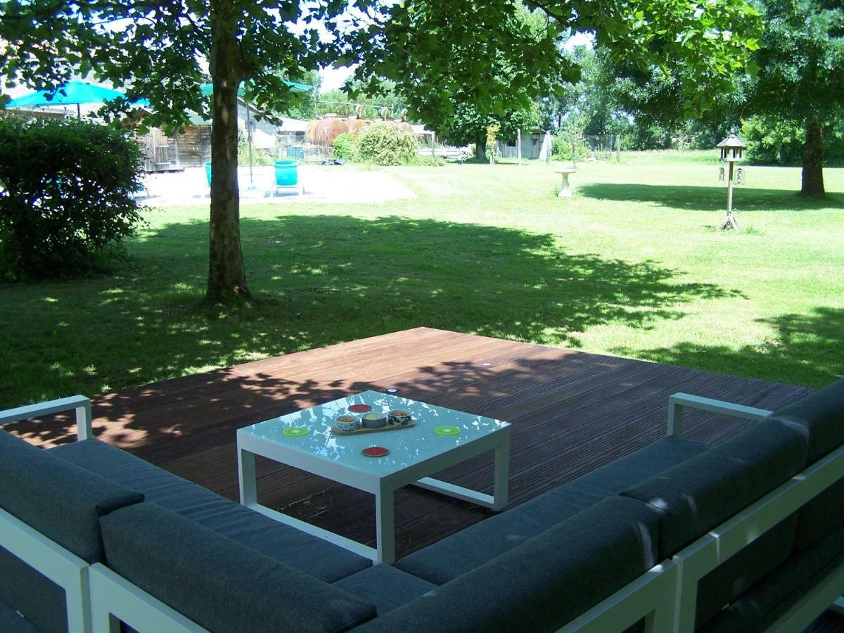 Chez Jousseaume Chambre D'Hotes Et Gites Saint-Ciers-Champagne Εξωτερικό φωτογραφία